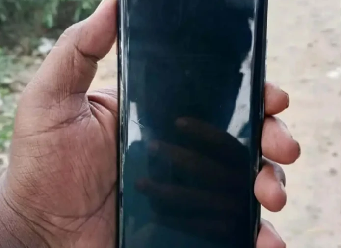 Tecno Camon 40 Pro Fresh Phone (ব্যবহৃত)